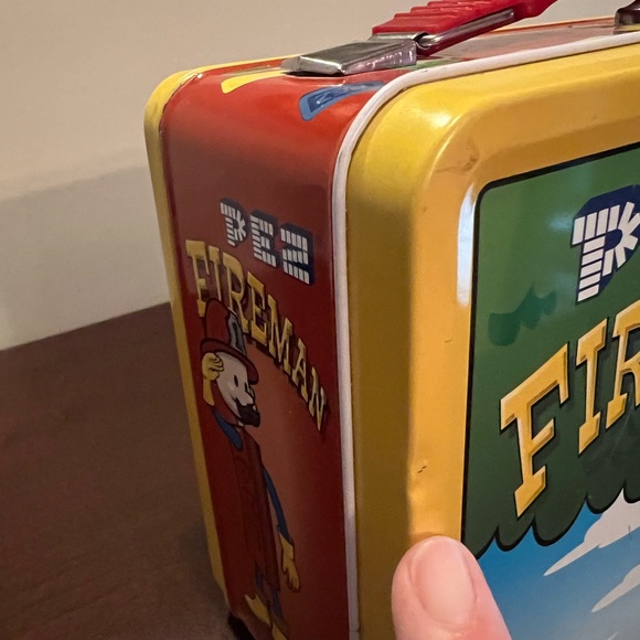Pez Fireman Lunch Box and Thermos vintage - Picture 2 of 8